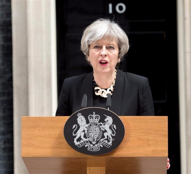 英国首相特雷莎·梅就恐袭发表讲话