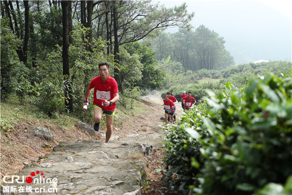 【唐已审】中国健身名山广西平天山（贵港）登山赛团体赛开赛