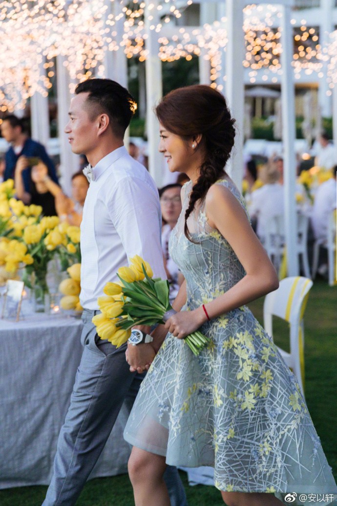 安以轩夏威夷婚礼迎宾晚宴清新又浪漫图