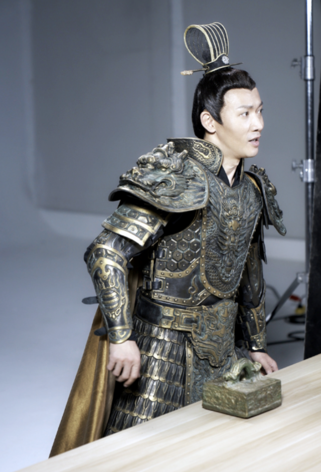 聂远演绎铁血龙魂 远迷高呼还是“大猪蹄子”