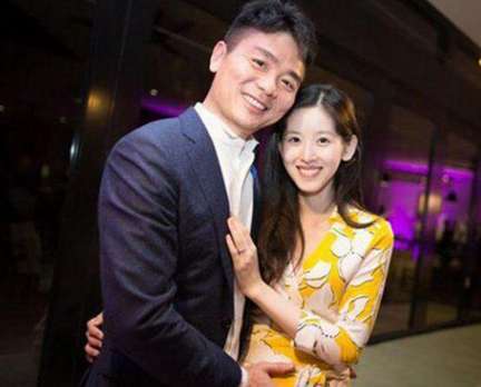 30岁就成亿万富豪的10大星 最后是草根标杆