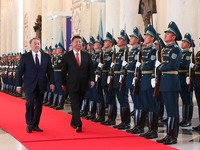 習近平同哈薩克斯坦總統納扎爾巴耶夫舉行會談