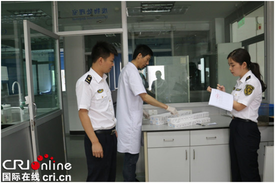已过审【法制安全】重庆检验检疫局查获邮寄入境肉毒素106瓶