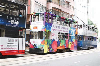 到港岛，千万别忘坐一回叮叮车