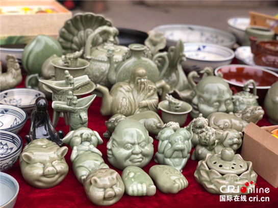 中外記者探秘銅川陳爐古鎮 點讚千年古法制瓷技藝