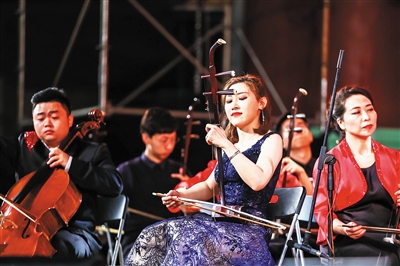 【文化 圖文】中央民族樂團來渝 助陣“博翠東方音樂會”