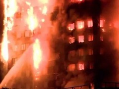 倫敦一高層公寓發生大火 整棟樓被火焰淹沒，目擊者：人間煉獄！