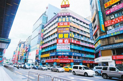 台湾学生补习成“疯”学生：补习班就像“小伙伴”