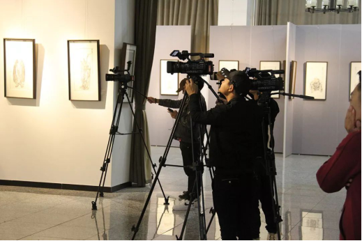 嘉利艺术馆揭牌开启艺术市场新模式