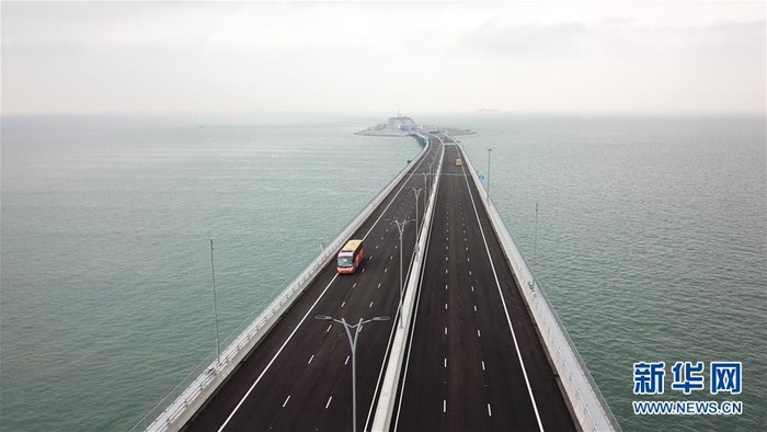 港珠澳大桥正式通车