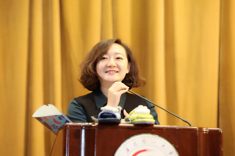 中國婦女第十二次全國代表大會代表寄語婦女十二大