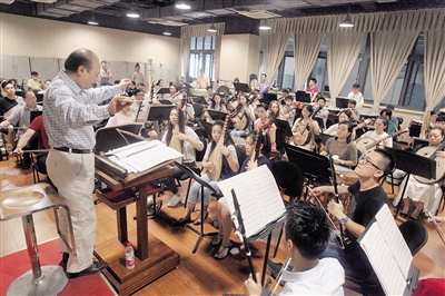 【文化标题摘要】大型民族管弦乐《山水重庆》明晚国泰中心首演