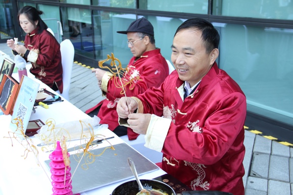 滬“傳統文化直通車”第十五站走進民營企業