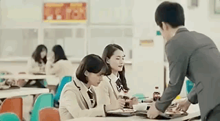 《夏至未至》让你想起自己怦然心动的高中时期了嘛