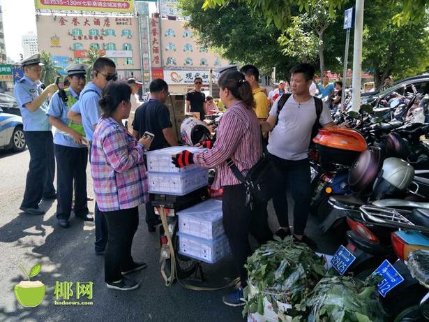 末尾有圖【交通圖文列表】【即時快訊】海口交警街頭開展交通違法行為整治