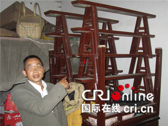 已過審【法制安全】偷棺發“財”不成 不僅只是蝕把“米”