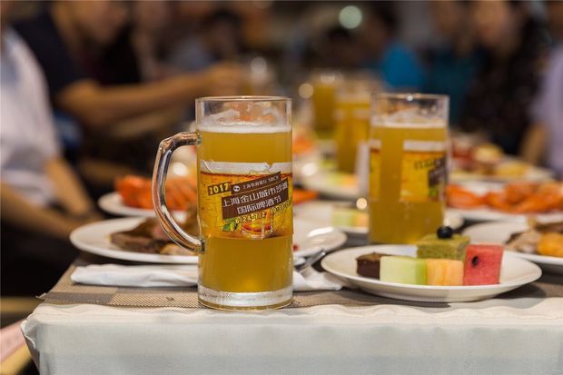 【品牌商家】2017上海金山城市沙滩国际啤酒节开幕