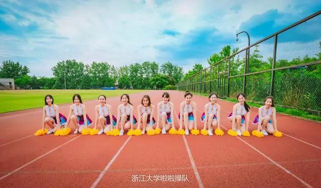 浙大史上颜值最高毕业照爆出 全是美女学霸 浙大史上颜值最高毕业照爆出 全是美女学霸