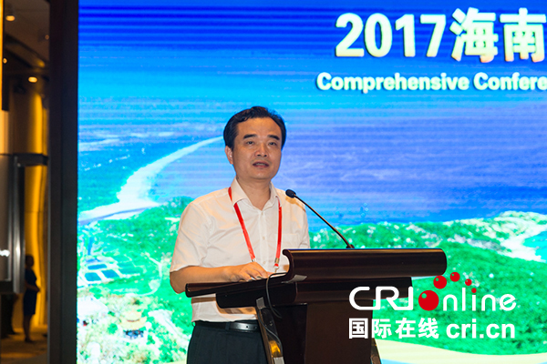 圖片默認標題 圖片默認標題_fororder_市委副書記、市長王曉橋介紹文昌社會經濟發展情況