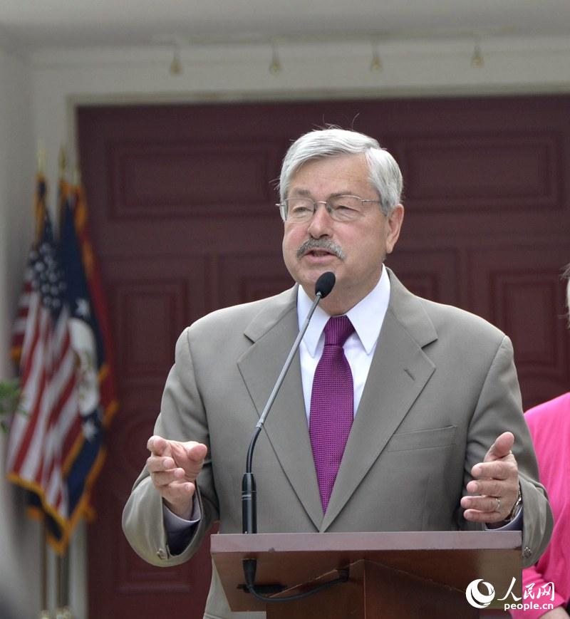 美国新任驻华大使履新希望成为中美元首间的重要使者