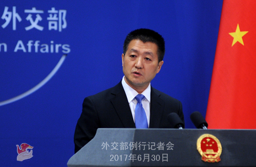 中国外交部：强烈敦促美方撤销售台武器计划