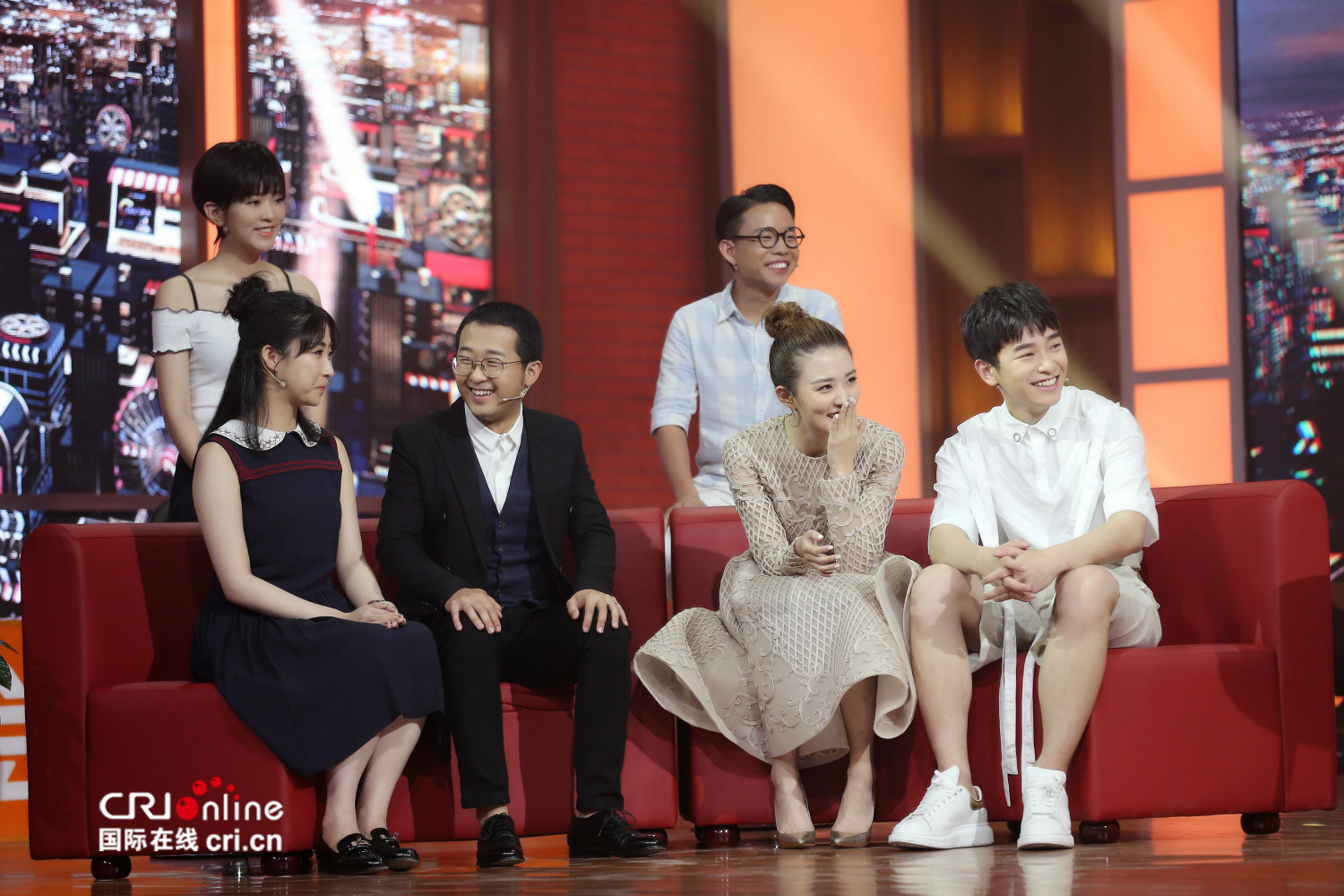 國劇大首映_fororder_《閃光少女》做客《國片大首映》