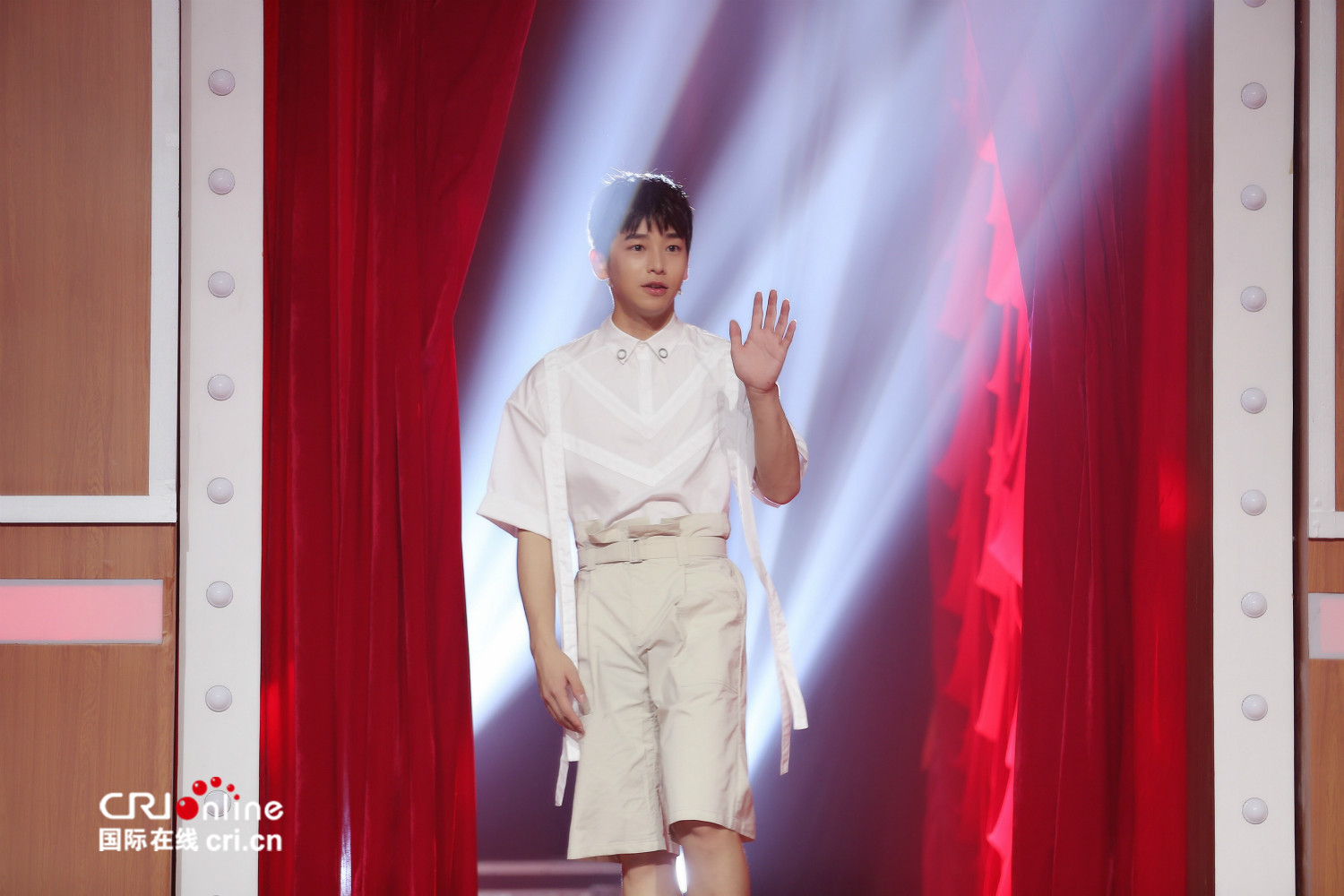 國劇大首映_fororder_彭昱暢