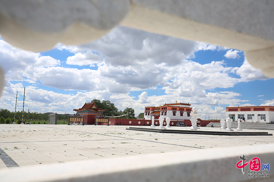 这个夏天自驾旅游休闲避暑就去商都 感受风吹草低现牛羊