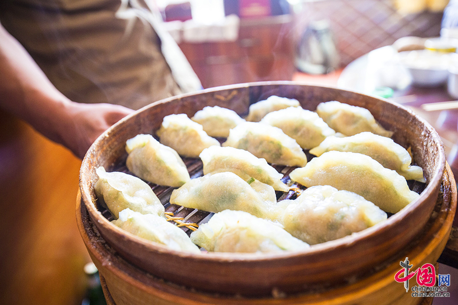 这个夏天自驾旅游休闲避暑就去商都 感受风吹草低现牛羊