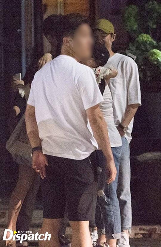 撒花庆祝!看双宋CP如何约会:躲猫猫敬军礼握手告别