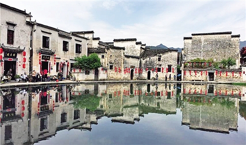 安徽黟县：“旅游+”发展战略 “水墨山水”引来八方游客
