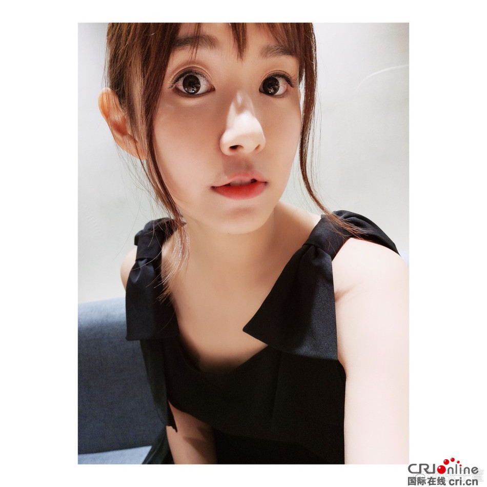 日前,陈赫娇妻张子萱在微博晒出一组在日本逛吃的美照.