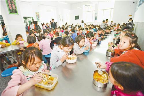 【区县联动】【酉阳】重庆实现农村贫困学生营养餐全覆盖