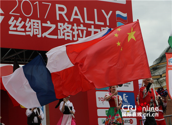 图片默认标题_fororder_4、参赛国国旗入场 李洁摄影