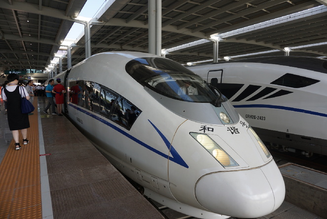 宝兰高铁9日开通运营 西北地区融入全国高速铁路网