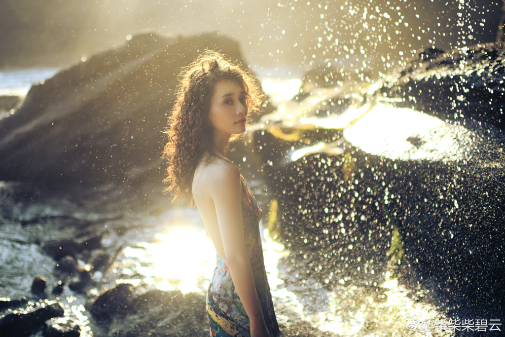 《夏至未至》七七还演过塞娅公主 生活照挺漂亮