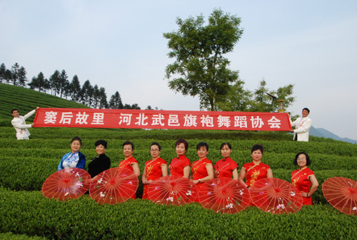 旗袍秀从窦后故里武邑走进温泉之城武义