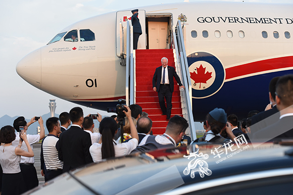 【聚焦重庆】加拿大总督戴维•约翰斯顿携团访华 10日抵达重庆
