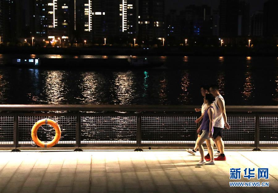 上海全力推进黄浦江滨江大道贯通工程