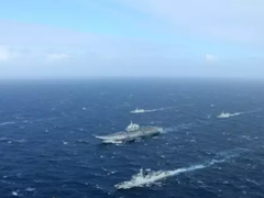 台媒:辽宁舰今日凌晨穿越台湾海峡 台军全程监控