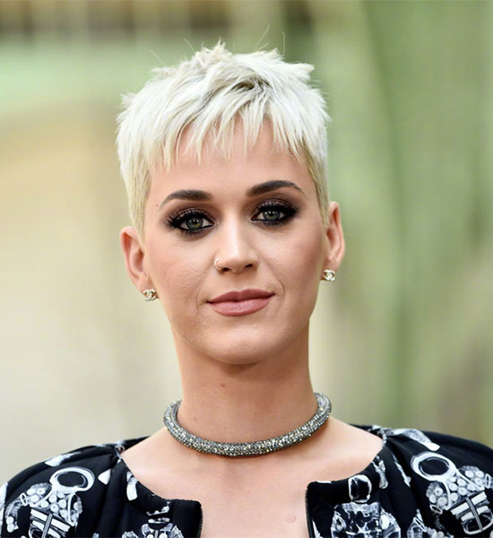 精灵短发大涨颜值 不信你看古力娜扎