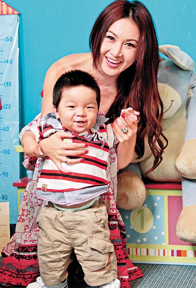 51岁温碧霞被曝与丈夫何祖光分居4个月 结束17年婚姻 温碧霞这样说的