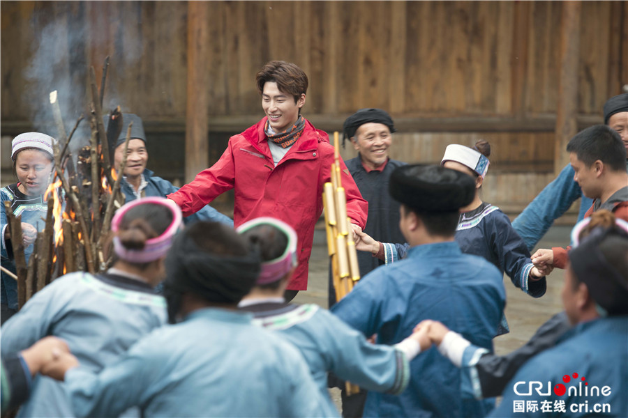 图片默认标题_fororder_窦骁融入民族特色