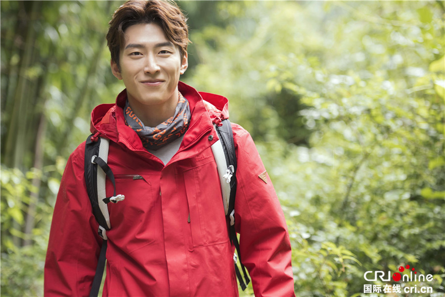 图片默认标题_fororder_窦骁笑容满面