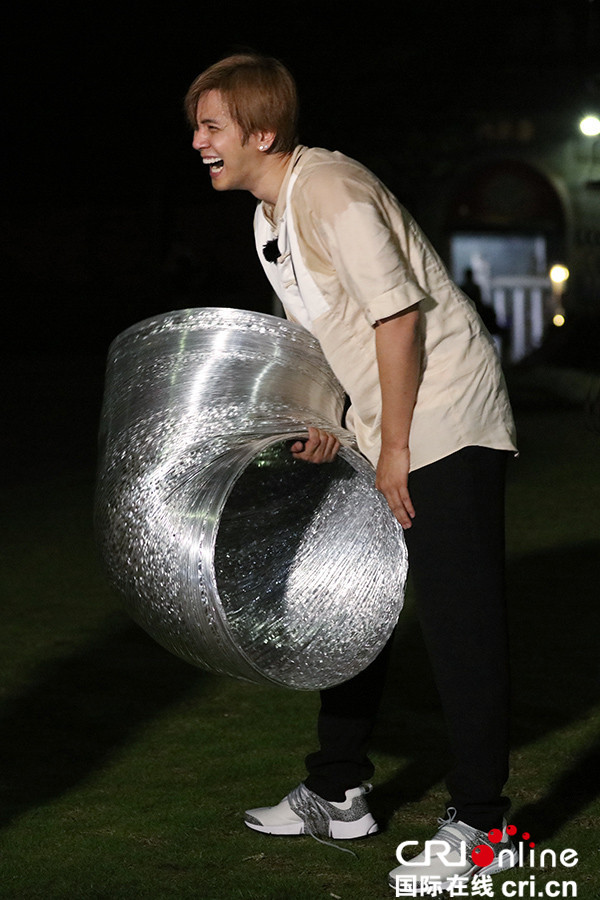 極限挑戰3_fororder_羅志祥拿著金鐘罩