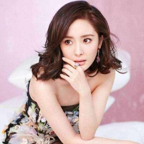 和胡歌合作过的女演员都红了, 唯独除了她!