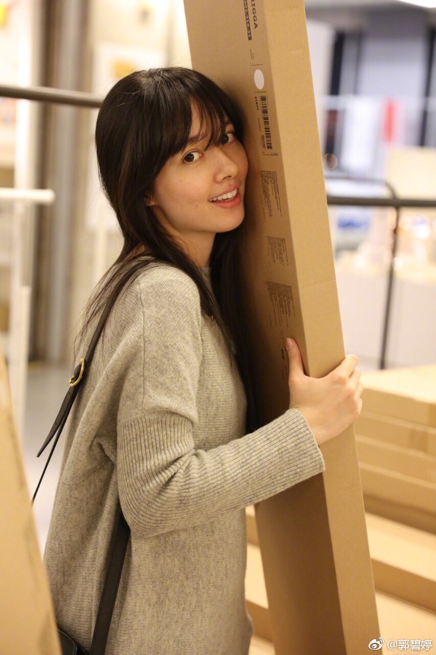 郭碧婷素颜未p照显沧桑 网友大呼女神岁月对你做了啥