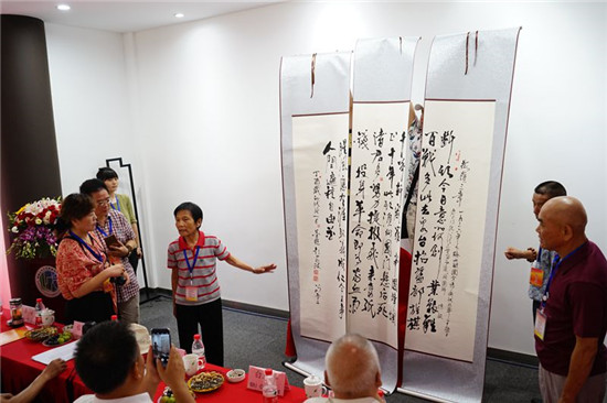 急稿【文化 标题摘要】四川陈毅研究会与成都红后艺术团庆八一