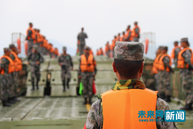 【网络媒体国防行】中国制造搭配军人速度：列装半年形成战斗力 军中无第二我们只争第一