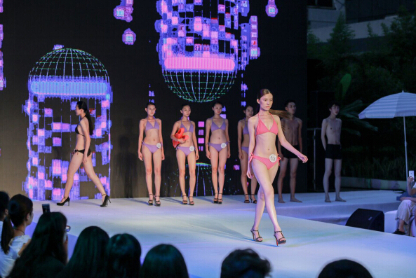 百万年薪巅峰之战 京东新面孔模特大赛成都总决赛落幕